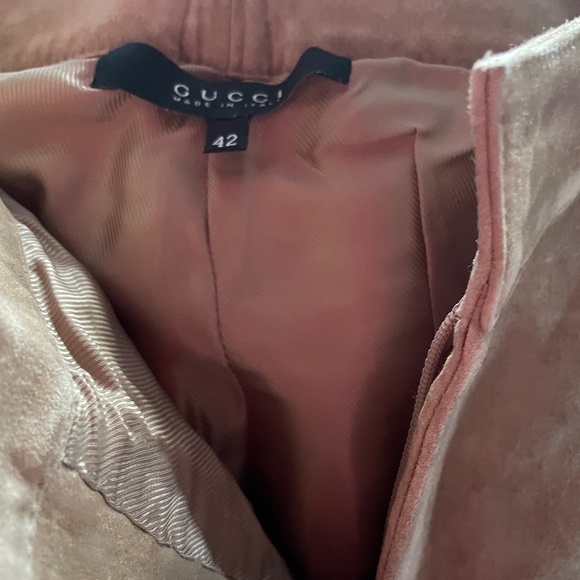 Gucci auth. beige/tan suede pants, EU 42/US 6; one factory flaw, EUC, NWT. - Picture 3 of 6